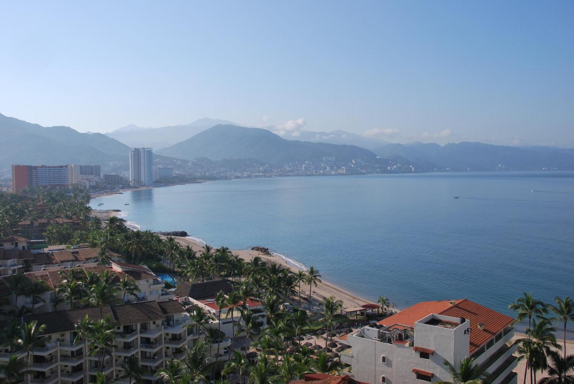 Beachfront View Condo Beside La Isla Mall プエルトバラータ エクステリア 写真